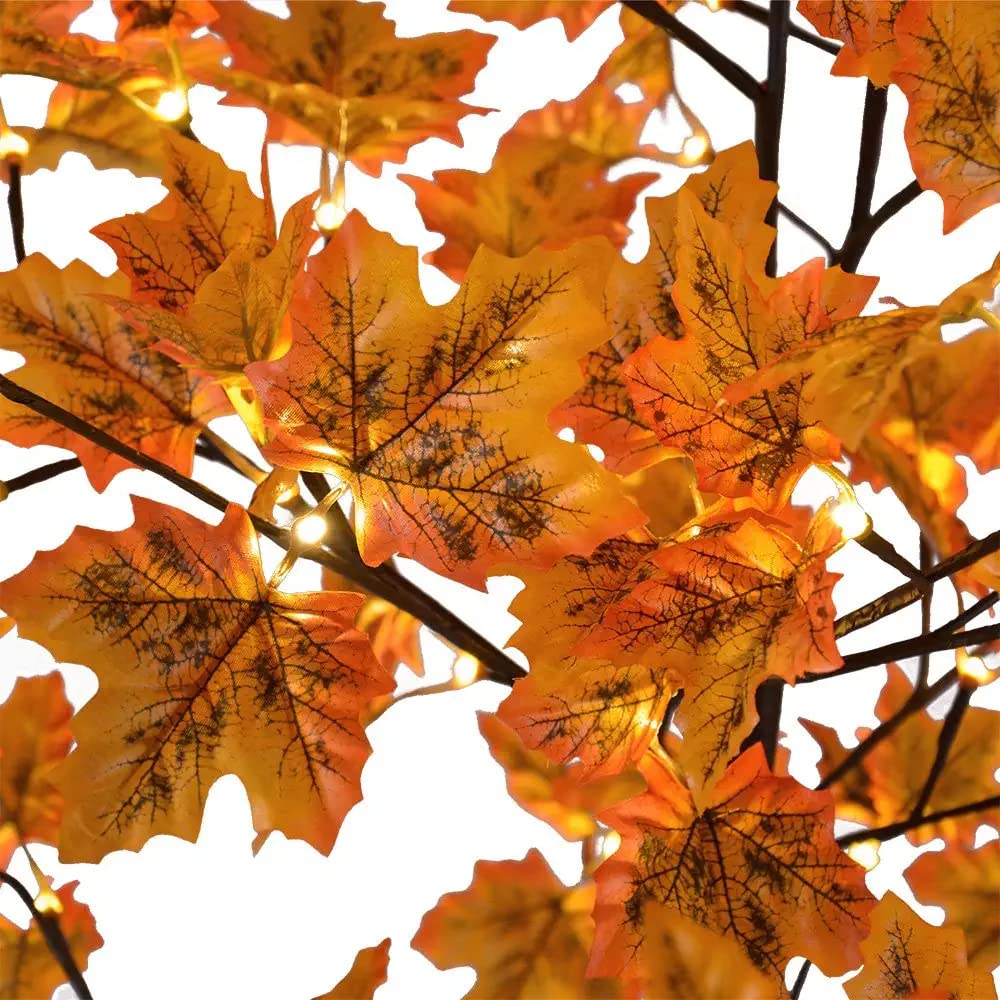 8FT Lighted Maple Tree D931
